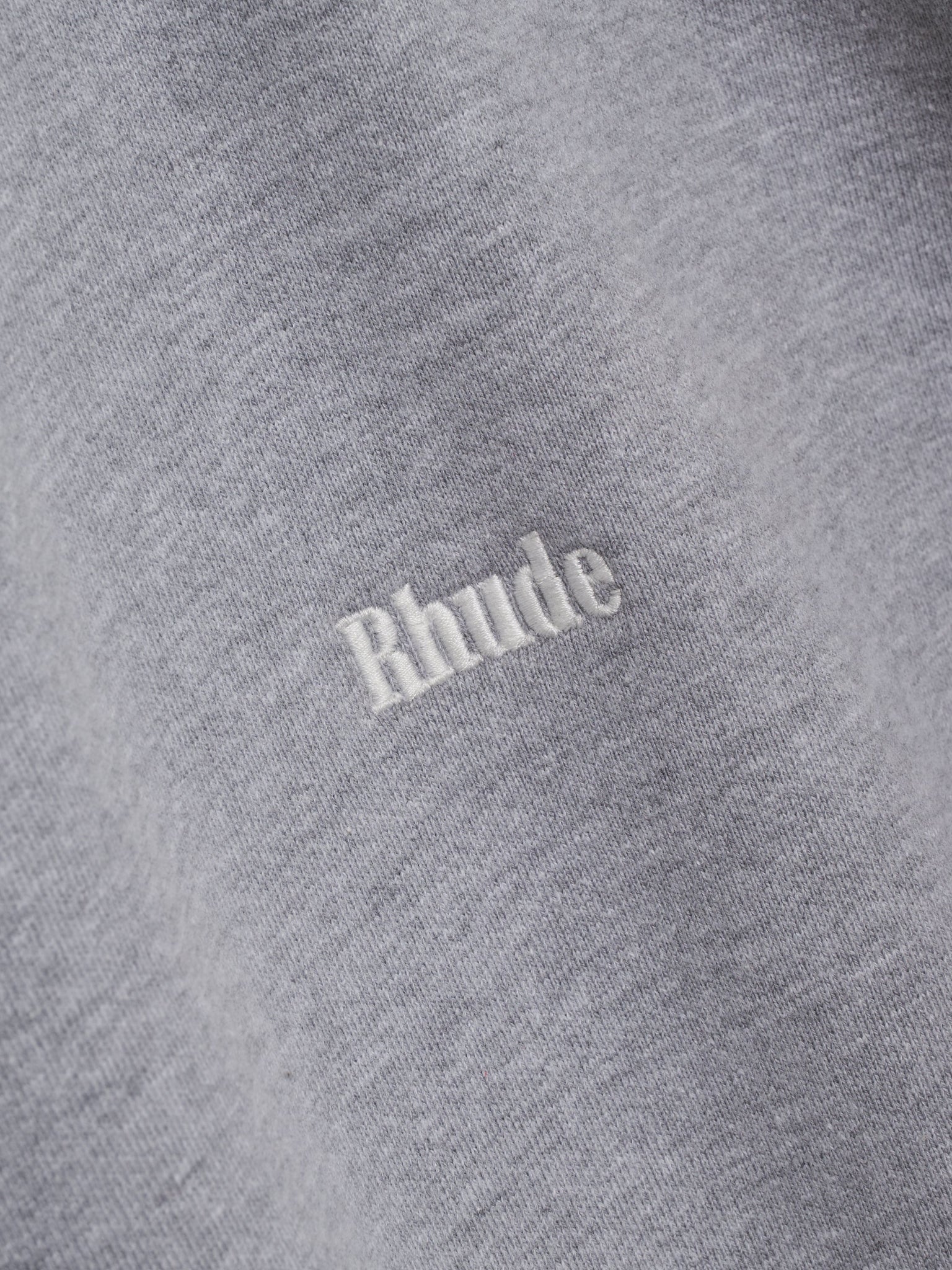 CLASSIQUE CREWNECK