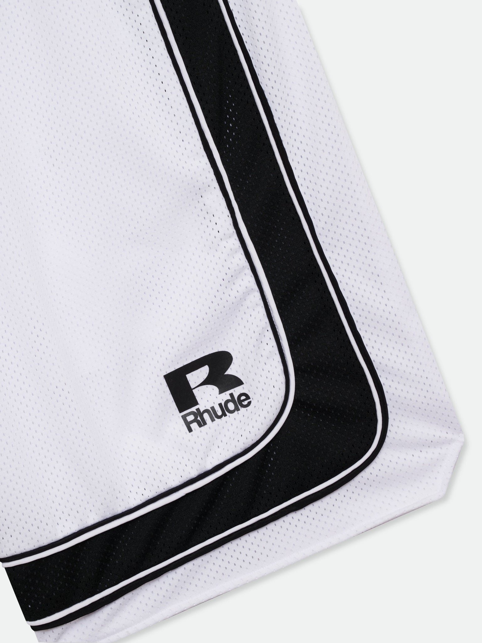 BAGGY MESH BASKETBALL SHORTS